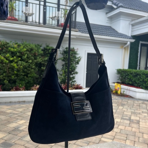 FENDI Vintage Baguette Navy Blue Suede Leather - Picture 2 of 10